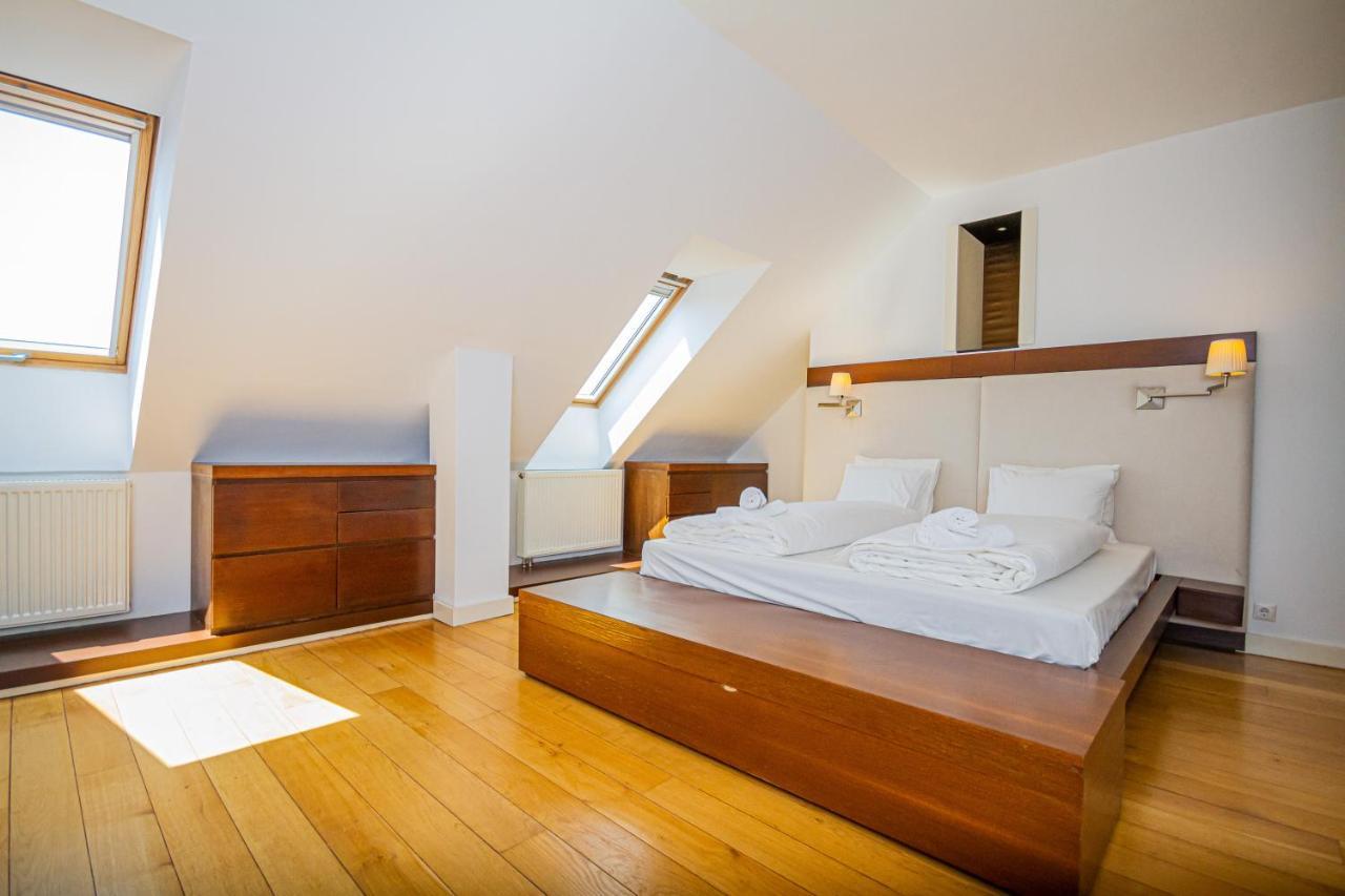 Luxury Apartment With Balcony In Downtown Budapest Exterior foto