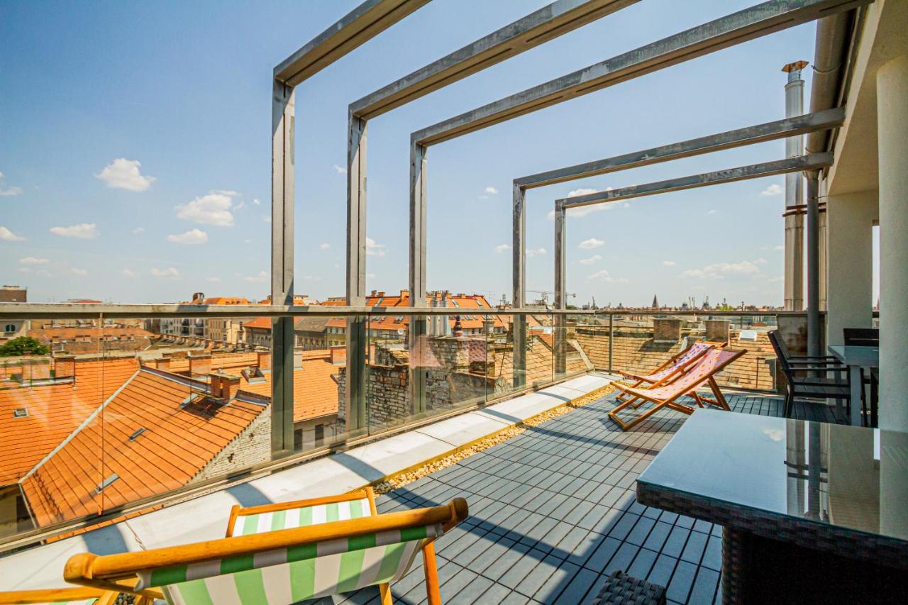 Luxury Apartment With Balcony In Downtown Budapest Exterior foto