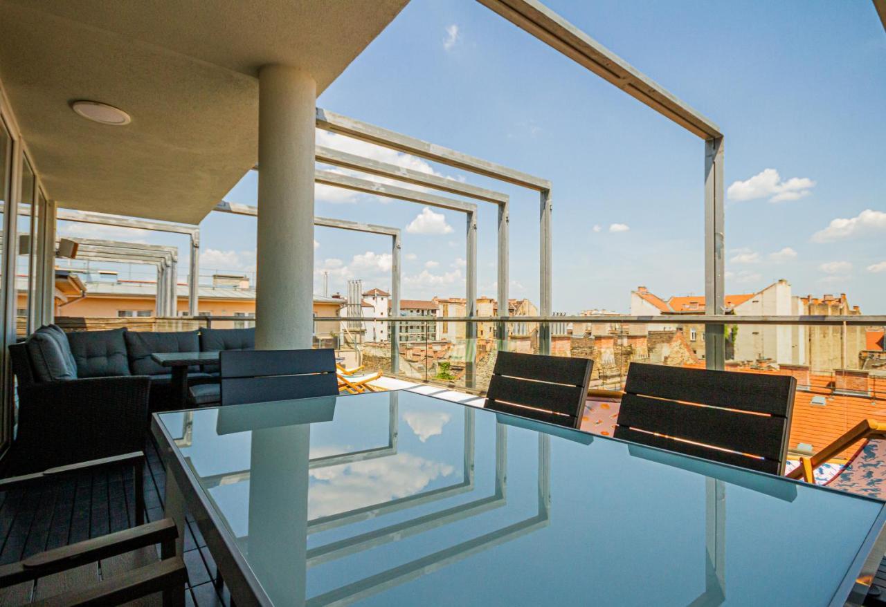 Luxury Apartment With Balcony In Downtown Budapest Exterior foto