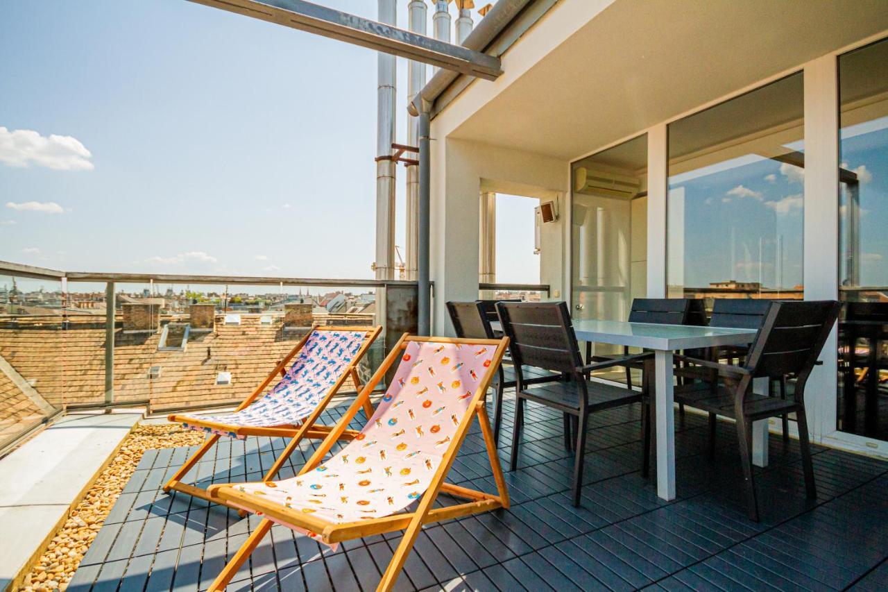 Luxury Apartment With Balcony In Downtown Budapest Exterior foto