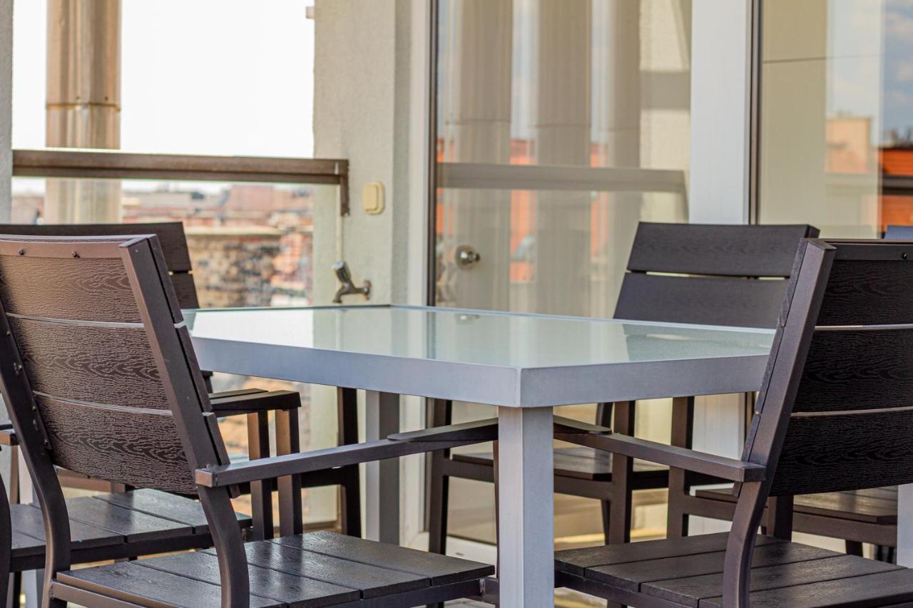 Luxury Apartment With Balcony In Downtown Budapest Exterior foto