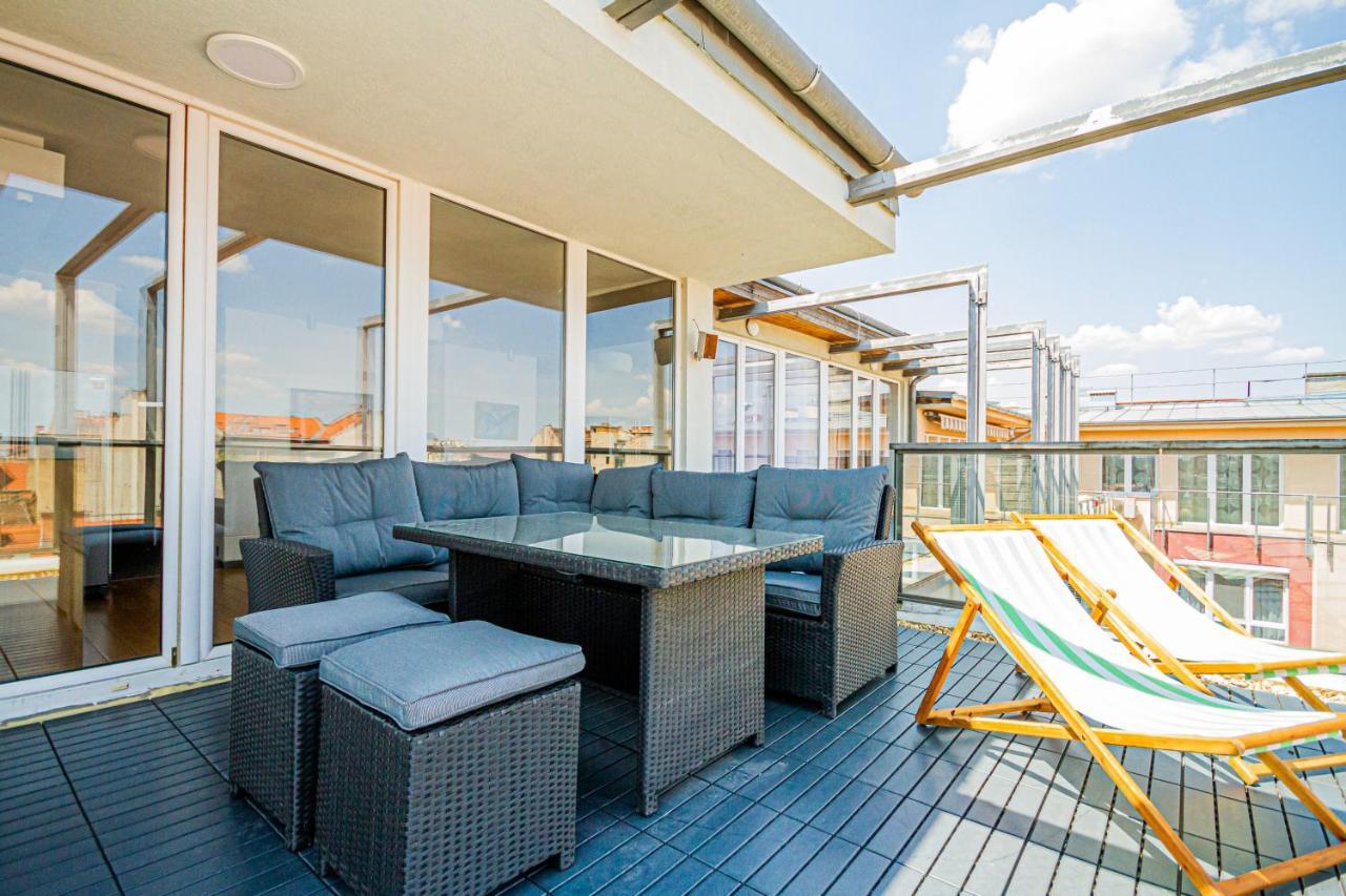 Luxury Apartment With Balcony In Downtown Budapest Exterior foto