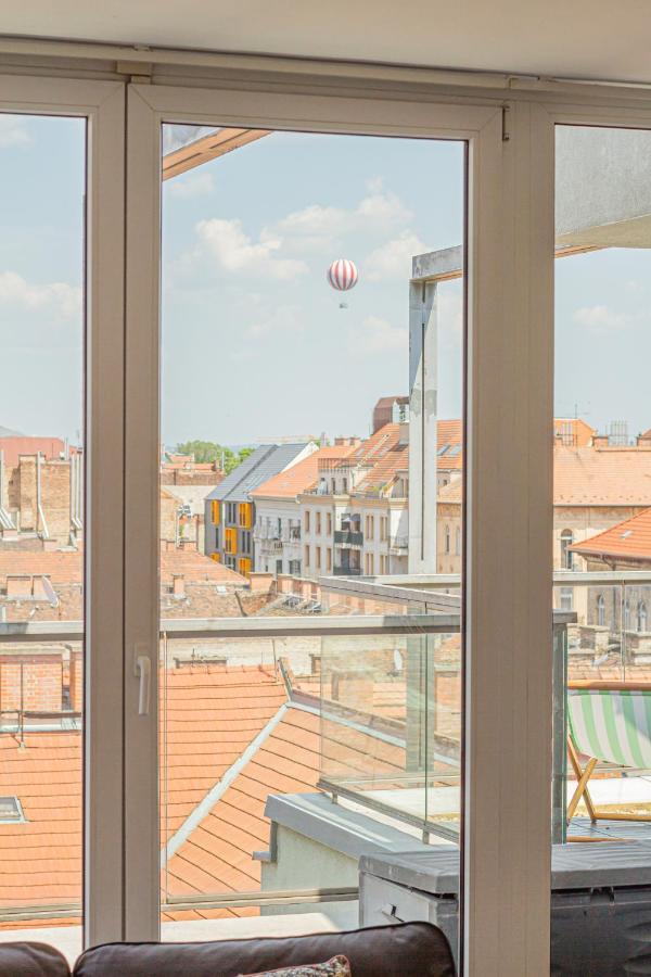 Luxury Apartment With Balcony In Downtown Budapest Exterior foto